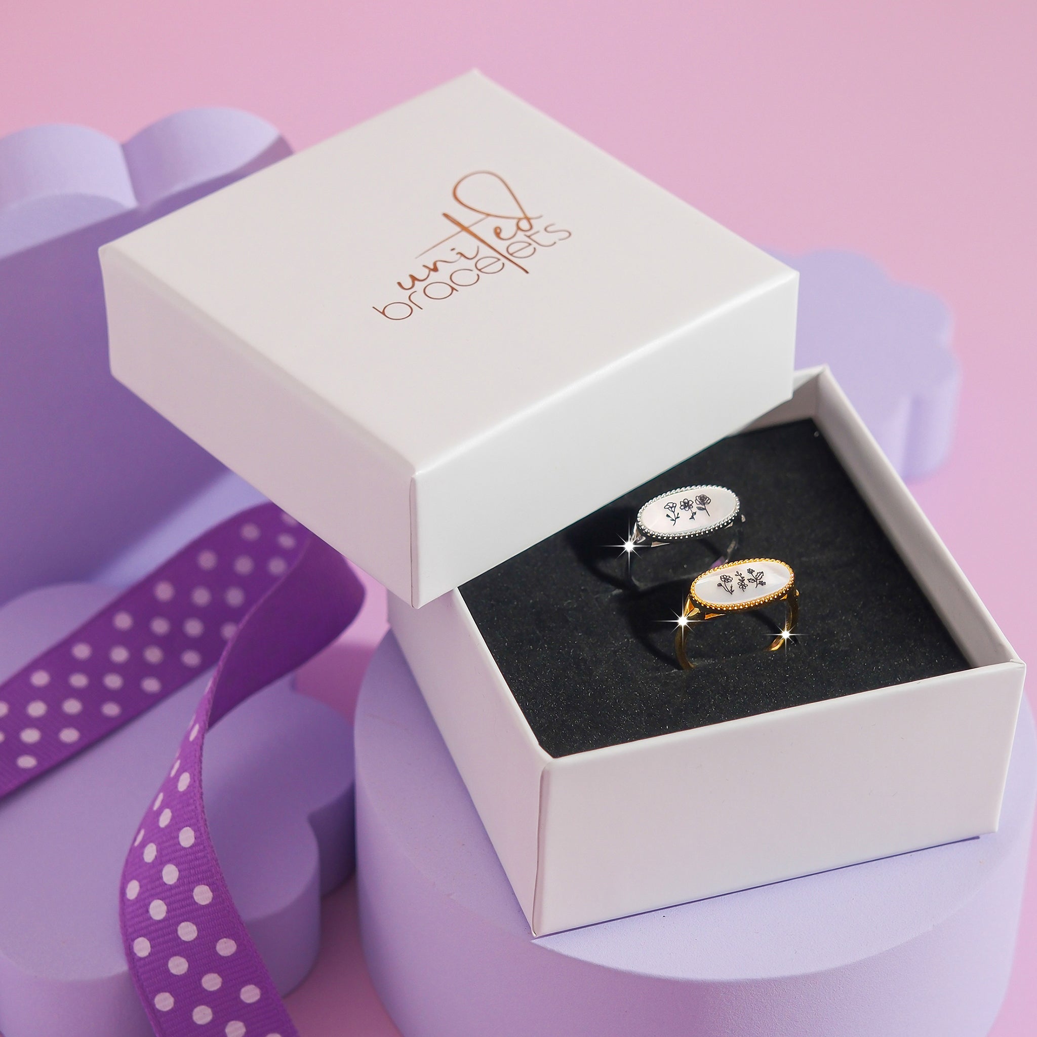 Personalised Gifts - Necklaces, Bracelets & More | United Bracelets