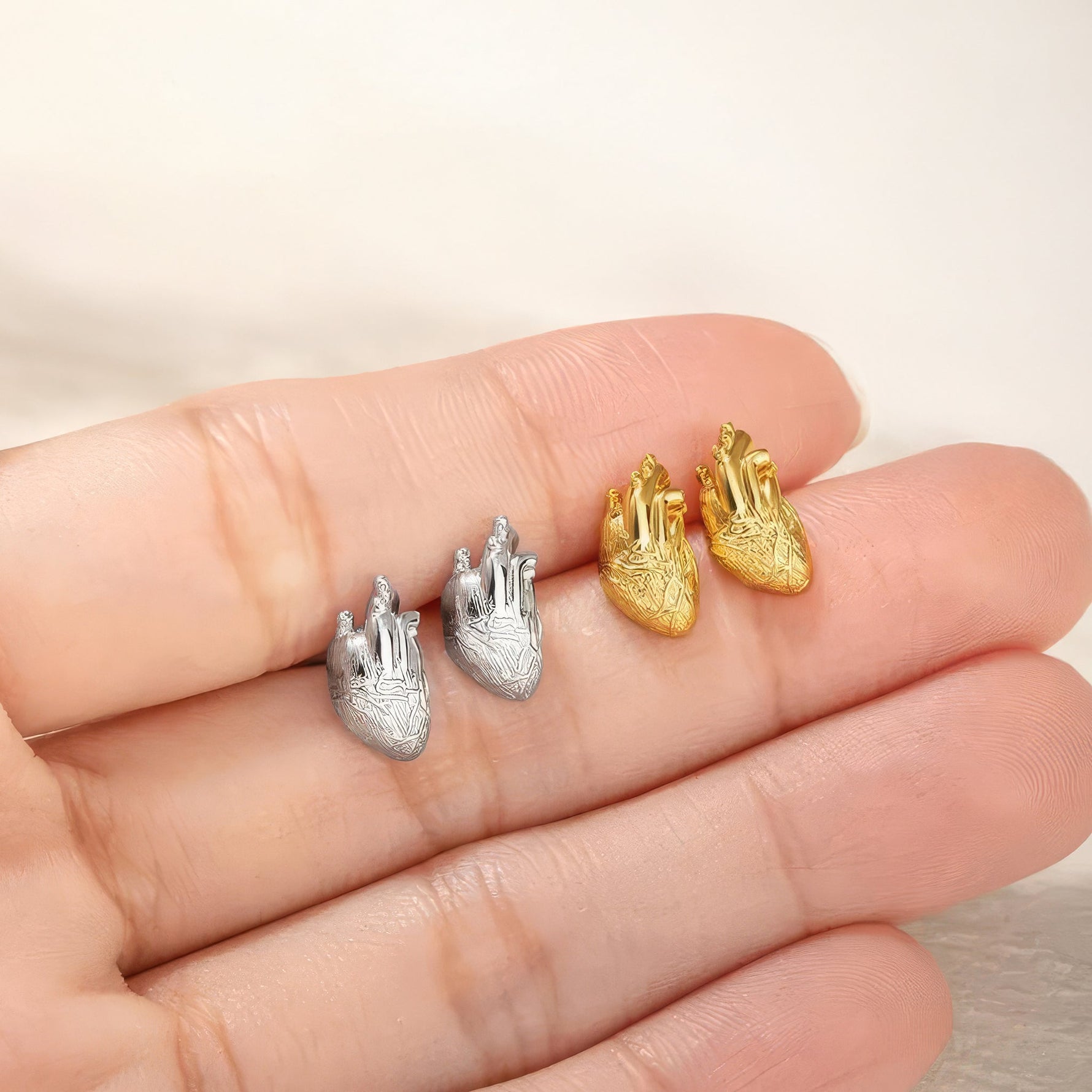 Anatomical Heart Stud Earrings - United Bracelets