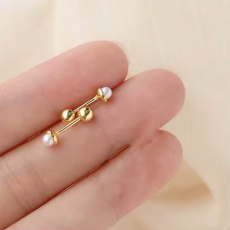 Dainty Pearl Stud Earrings - United Bracelets